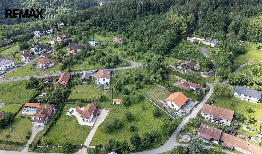 Prodej stavebního pozemku 997 m², Štěchovice – náhled fotky 10