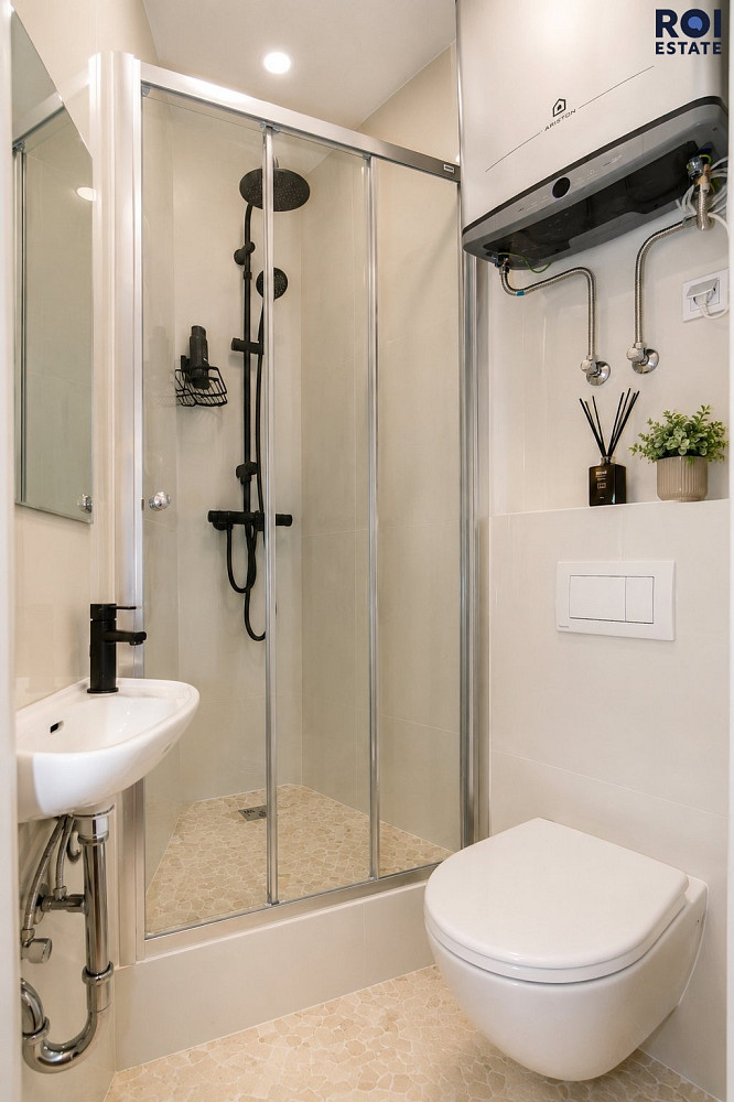 Pronájem bytu 1+kk 10 m² - Widok 4