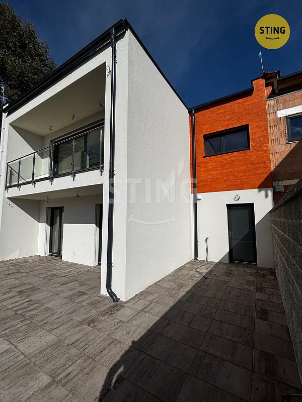 Prodej domu 137 m² s pozemkem 1 000 m² – fotografie 2