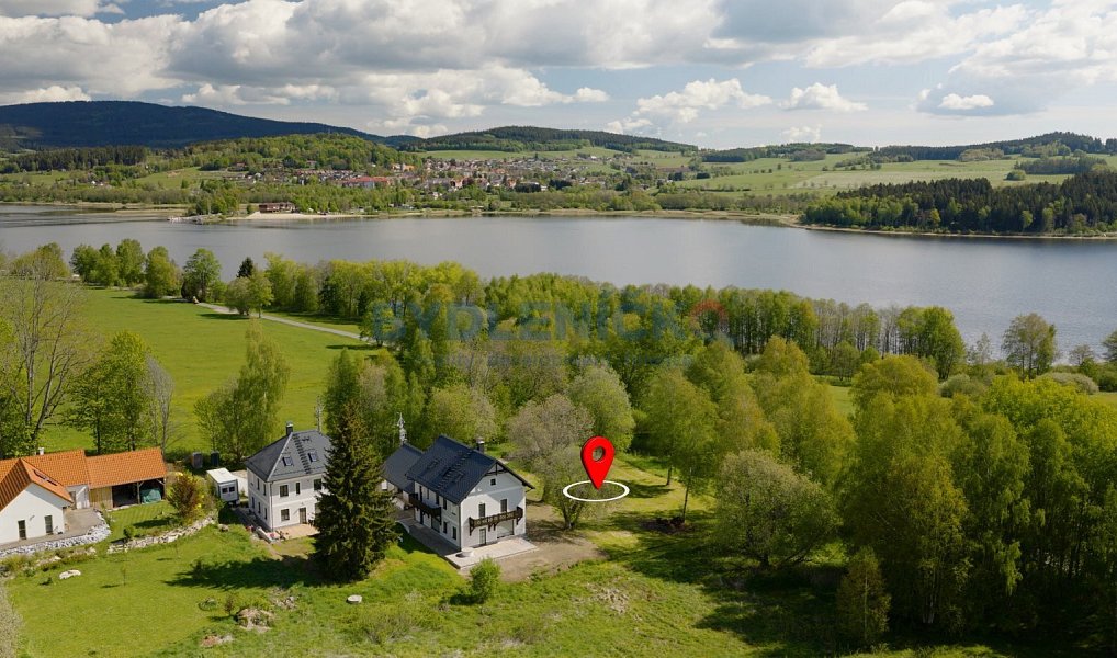 Prodej stavebního pozemku 1 523 m², Horní Planá – náhled fotky 2