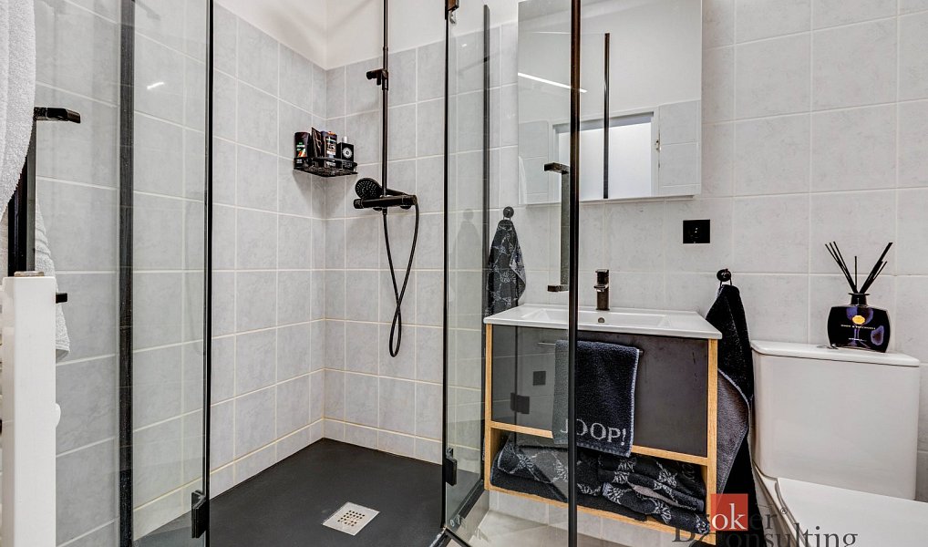 Prodej bytu 1+kk 30 m², Jesenice – náhled fotky 11