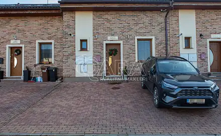 Pronájem domu 128 m² s pozemkem 211 m², V. Poláka, Stehelčeves, okres Kladno