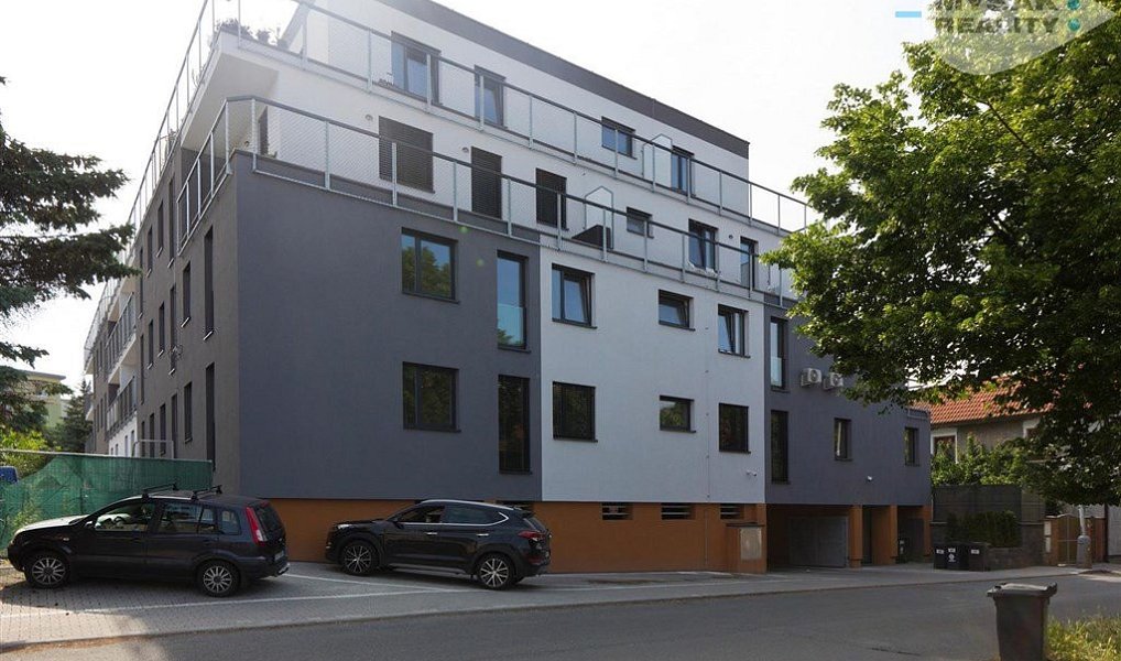 Prodej bytu 4+kk 148 m², Kladno – náhled fotky 44