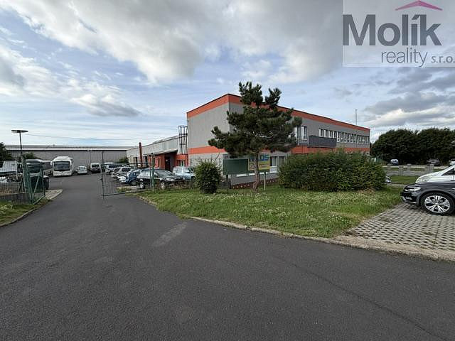 Pronájem skladovacích prostor 460 m²