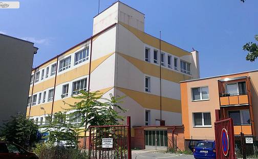 Pronájem skladovacích prostor 147 m², Sv. Čecha, Hodonín