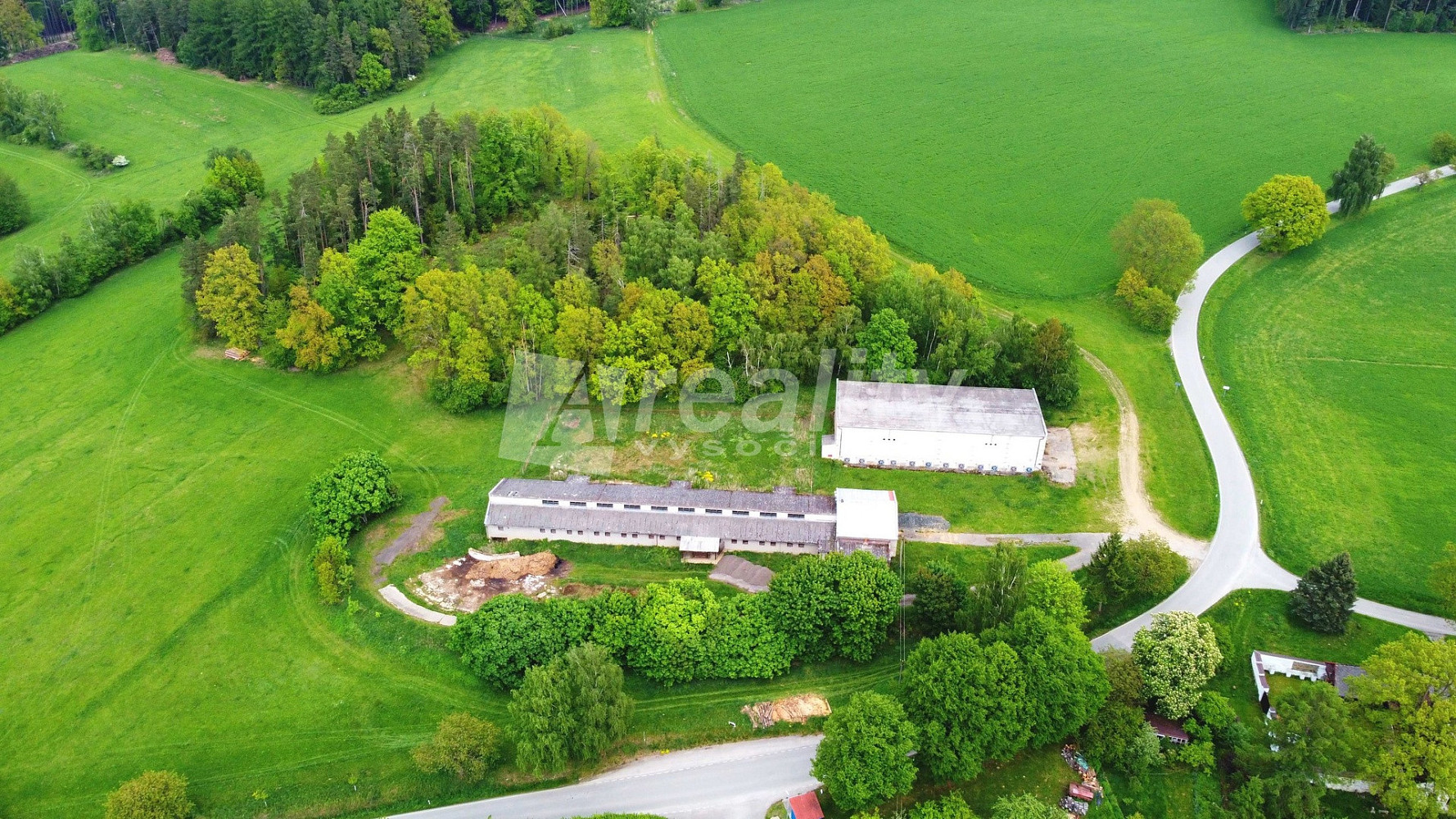 Prodej komerčního pozemku 5 766 m²