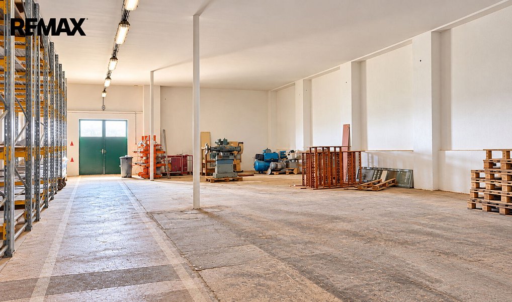 Pronájem skladovacích prostor 500 m², Luby – náhled fotky 3