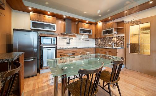 Prodej bytu 2+kk 67 m², Vysočanská, Praha 9 - Prosek