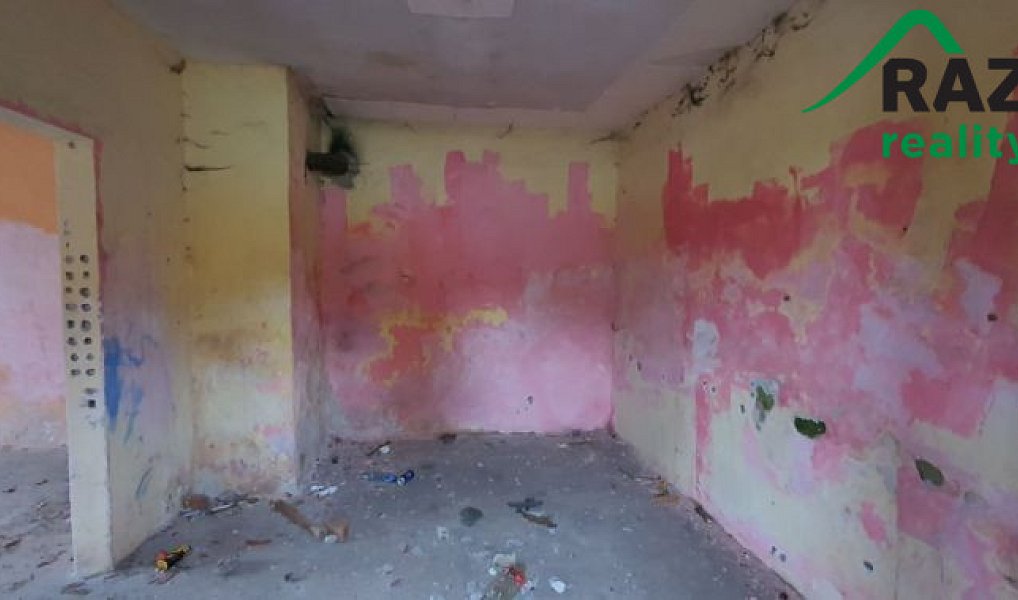 Prodej domu 186 m² s pozemkem 558 m², Lesná – náhled fotky 9