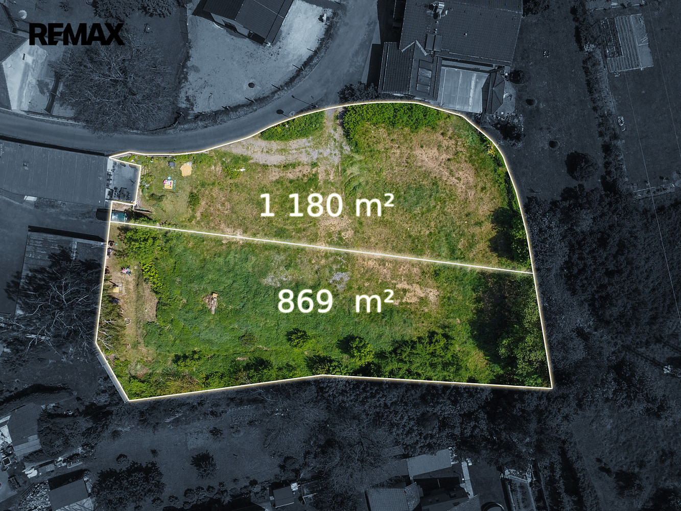 Prodej stavebního pozemku 2 049 m² – fotografie 2