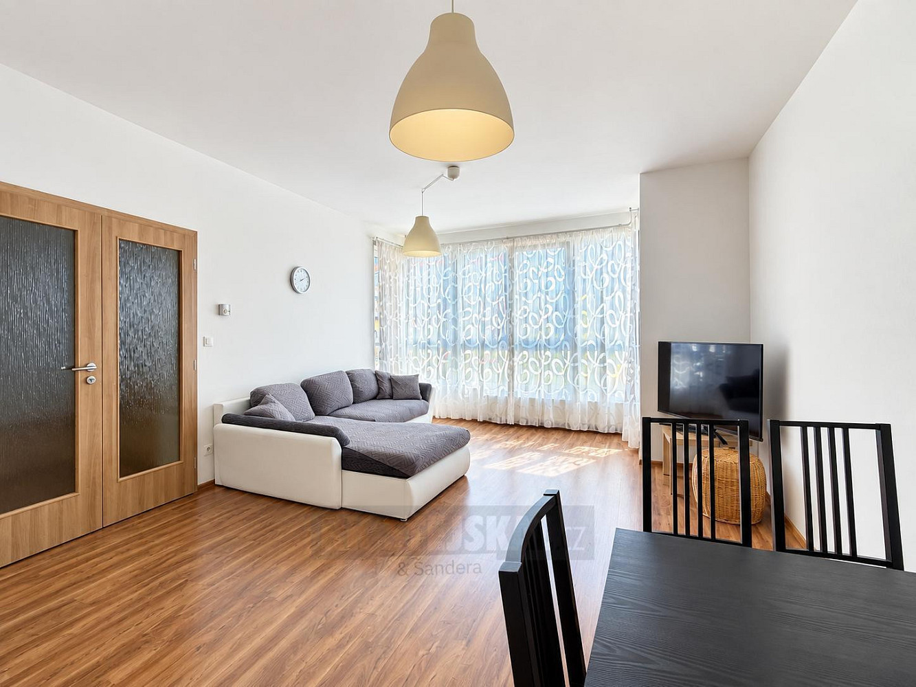 Pronájem bytu 2+kk 58 m² – fotografie 2