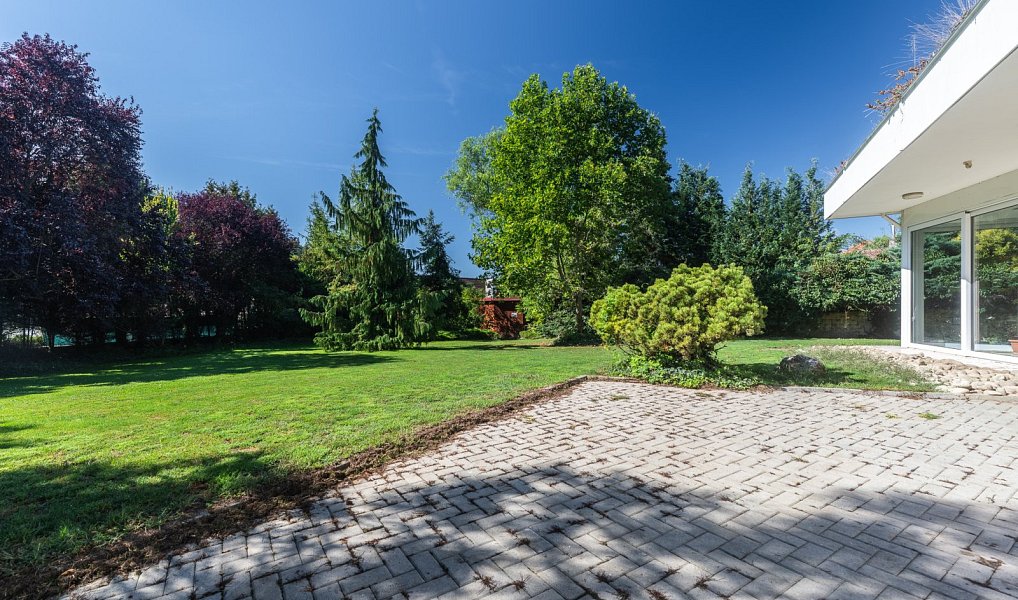 Prodej domu 1 032 m² s pozemkem 2 429 m², Zlín – náhled fotky 38