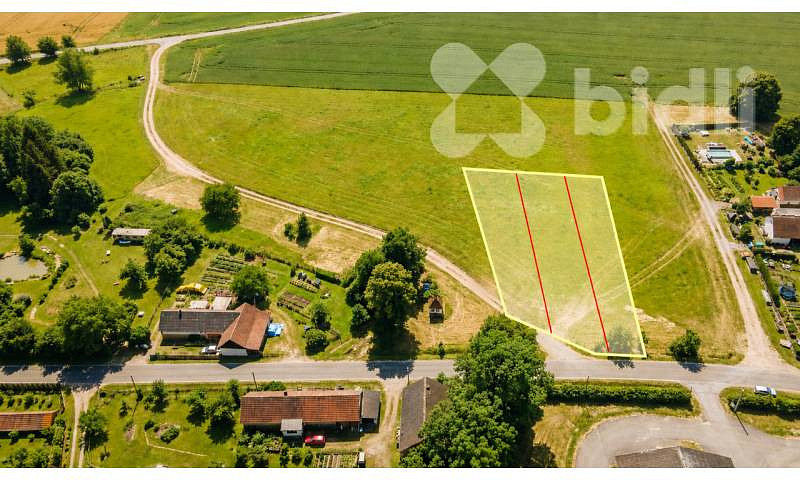 Prodej stavebního pozemku 1 000 m²