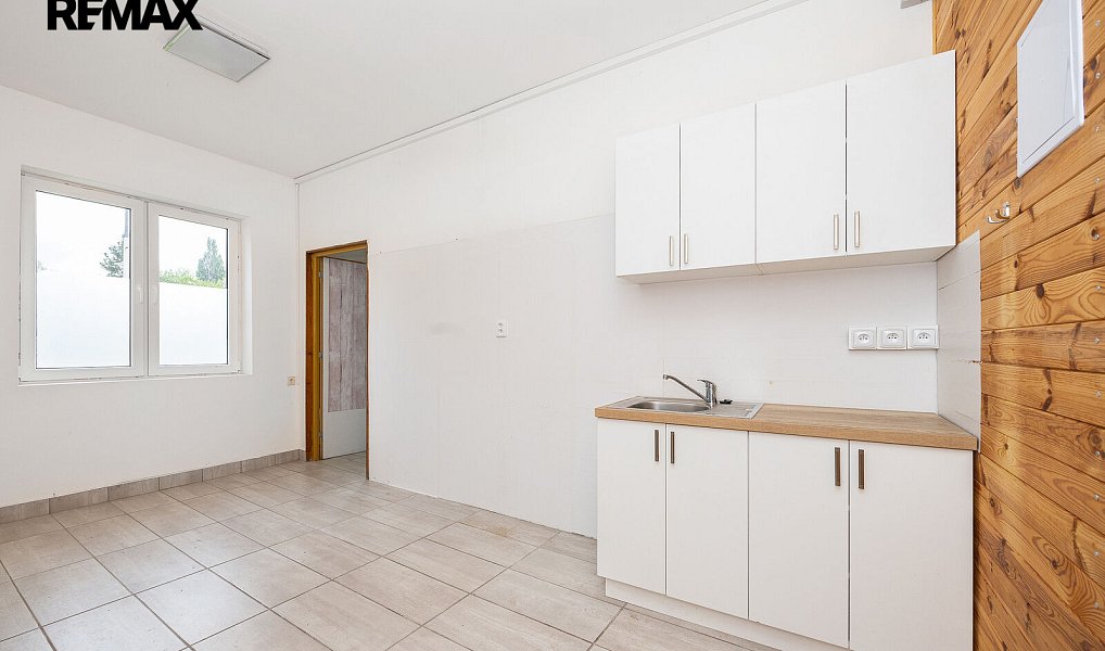 Pronájem obchodních prostor 200 m², Hořice – náhled fotky 20