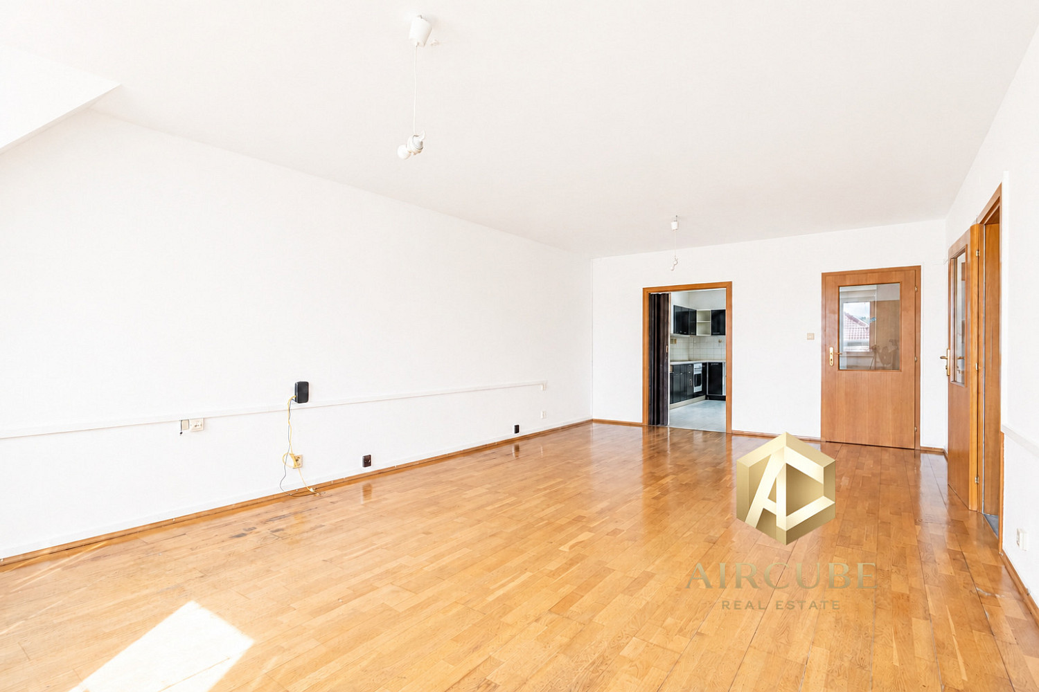 Pronájem bytu 3+1 92 m² – fotografie 5