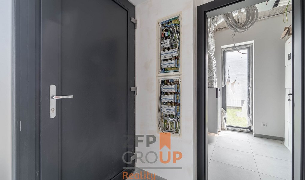 Prodej domu 228 m² s pozemkem 646 m², Dříteč – náhled fotky 50