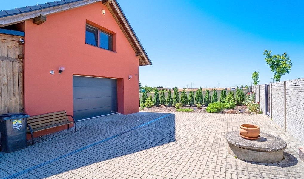 Prodej domu 246 m² s pozemkem 1 264 m², Libeř – náhled fotky 24