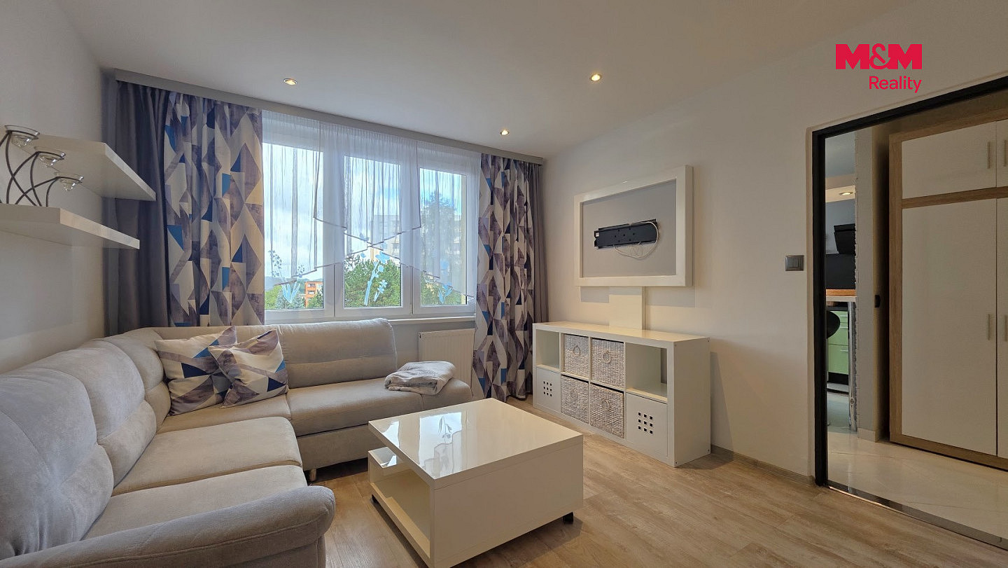 Pronájem bytu 1+1 37 m² – fotografie 2