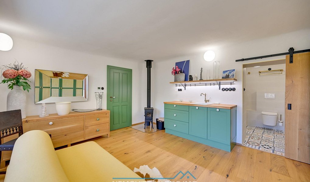 Prodej domu 184 m² s pozemkem 184 m², Znojmo – náhled fotky 16