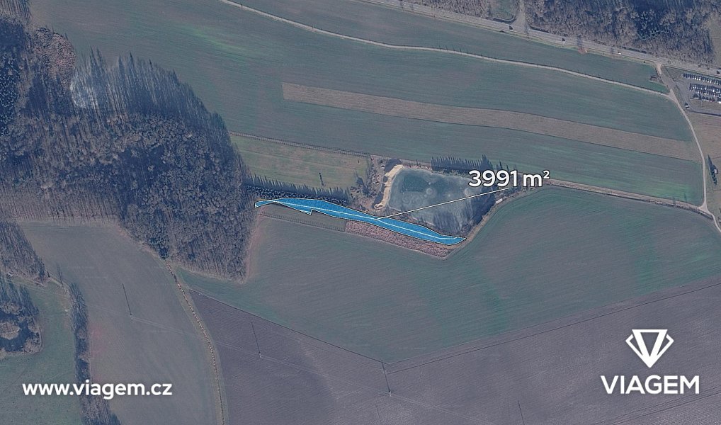 Prodej pole 1 330 m², Čestice – náhled fotky 2