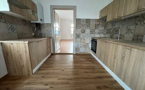 Pronájem bytu 2+1 66 m², V Občanském domově, Praha 4 - Nusle