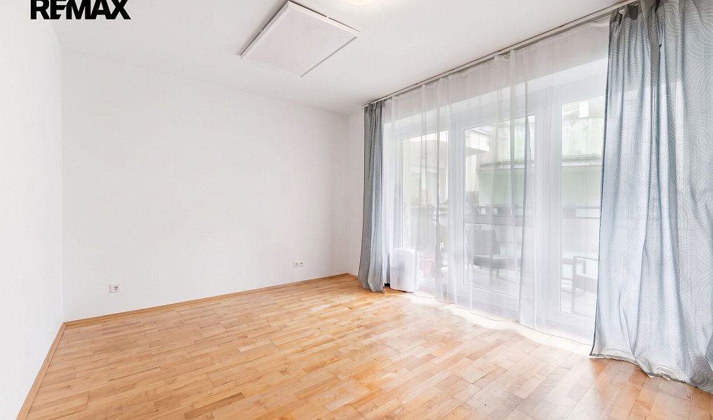 Pronájem bytu 2+kk 68 m², Praha – náhled fotky 6