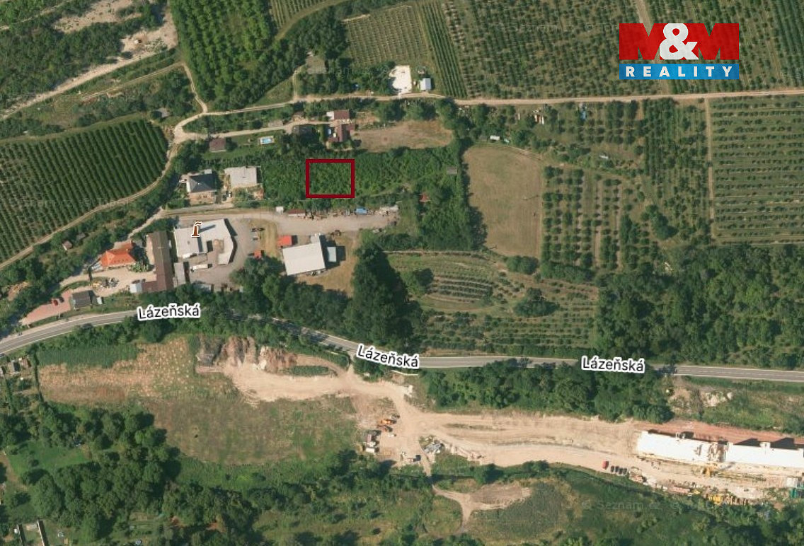 Prodej stavebního pozemku 895 m² — photo 2