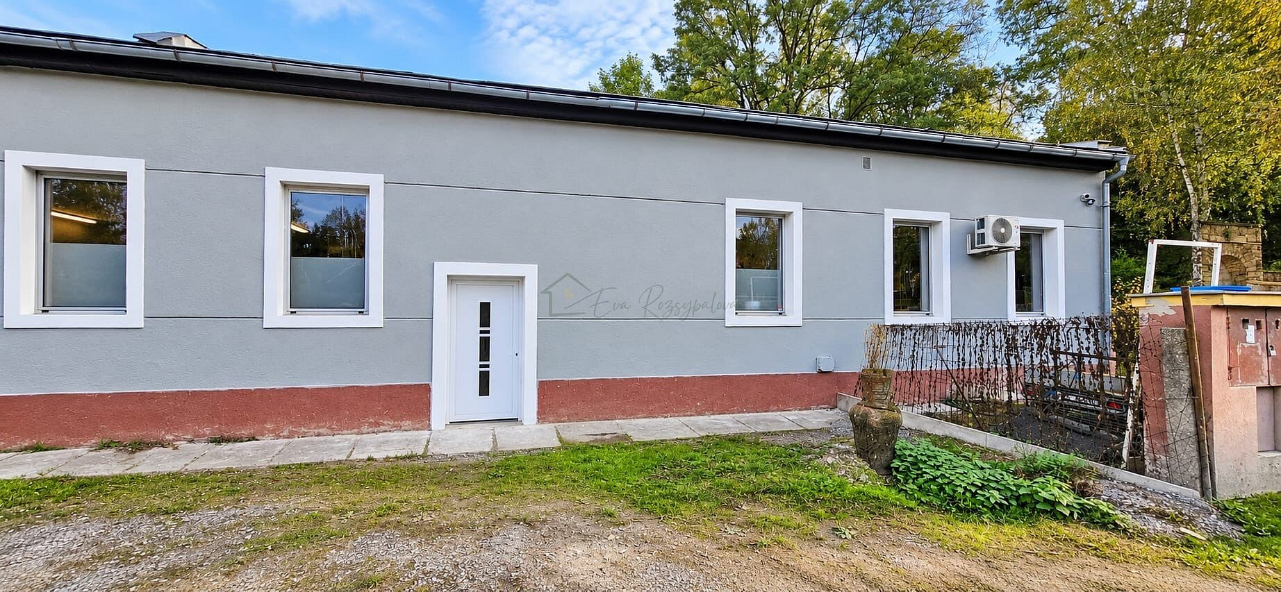 Pronájem skladovacích prostor 66 m²