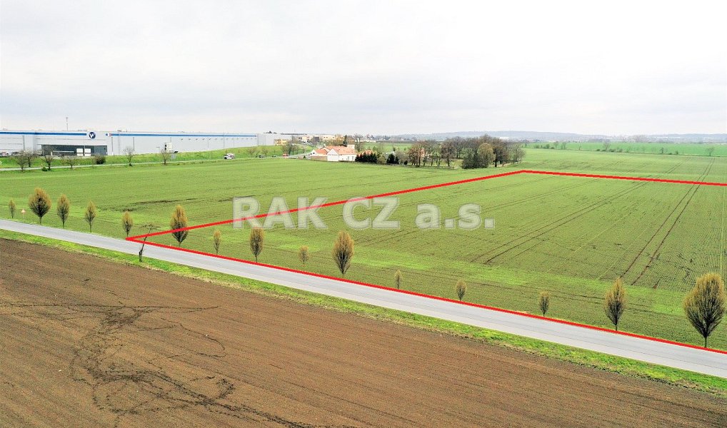 Prodej pole 65 213 m², Klecany – náhled fotky 2