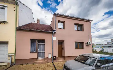 Prodej domu 242 m² s pozemkem 430 m², Komenského, Hodonín