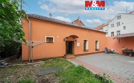 Prodej domu 140 m² s pozemkem 87 m², Cheb