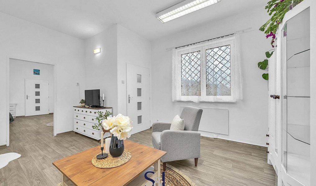 Prodej domu 201 m² s pozemkem 1 909 m², Chotovice – náhled fotky 8