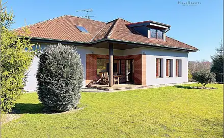 Prodej domu 388 m² s pozemkem 2 090 m², Bystřice, okres Benešov