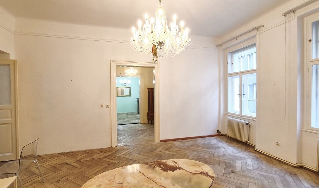 Prodej bytu 4+1 121 m², Praha – náhled fotky 2