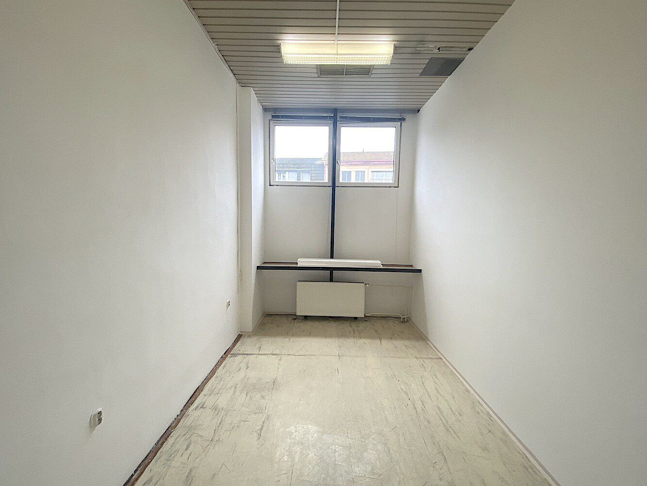 Pronájem obchodních prostor 49 m² – fotografie 5