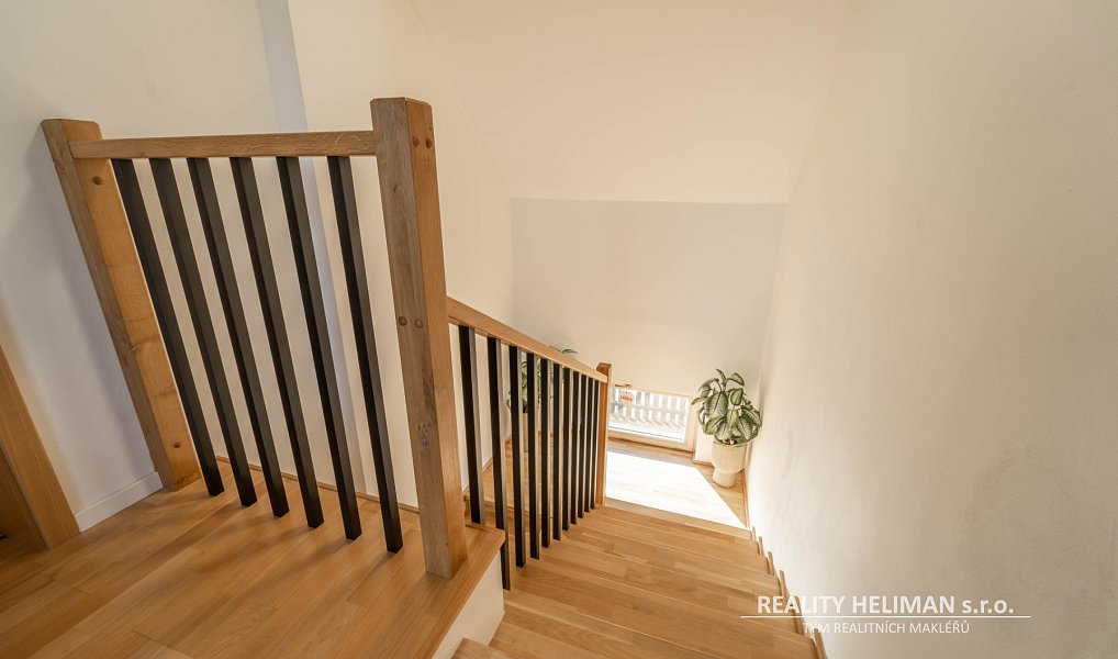 Prodej domu 260 m² s pozemkem 5 558 m², Košice – náhled fotky 24