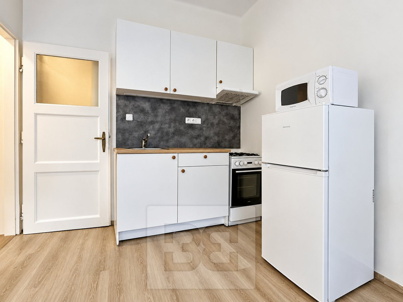 Pronájem bytu 1+kk 27 m² – fotografie 5