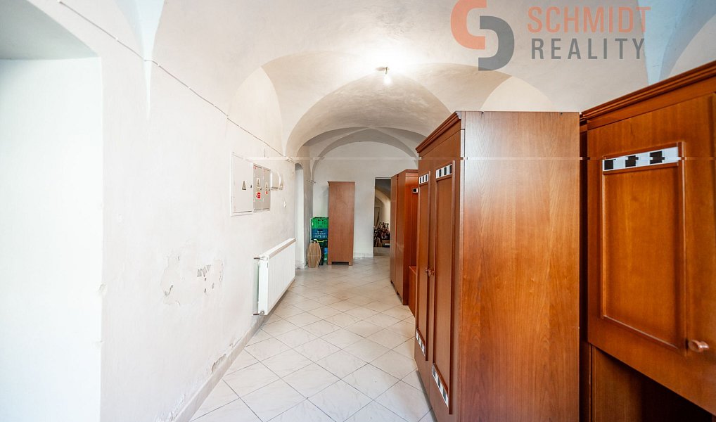 Prodej domu 596 m² s pozemkem 781 m², Mikulov – náhled fotky 6