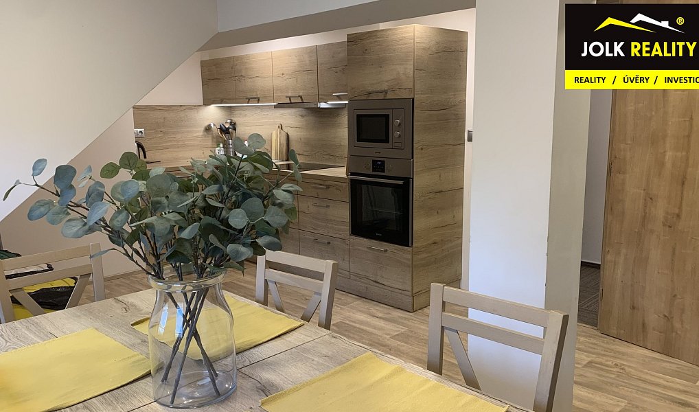 Prodej ubytovacího objektu 800 m², Šléglov – náhled fotky 9