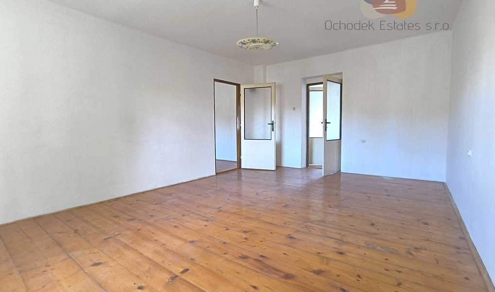 Prodej domu 283 m² s pozemkem 1 254 m², Luká – náhled fotky 14