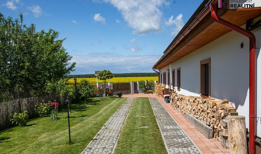 Prodej domu 212 m² s pozemkem 869 m², Třeboň – náhled fotky 5