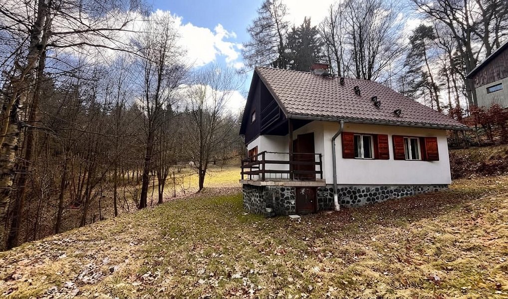 Prodej chaty/chalupy 60 m² s pozemkem 366 m², Chřibská – fotka 1 z 23