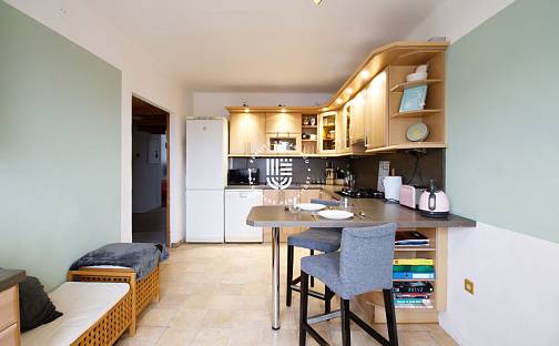 Prodej bytu 3+1 89 m², Baranova, Praha 3 - Žižkov