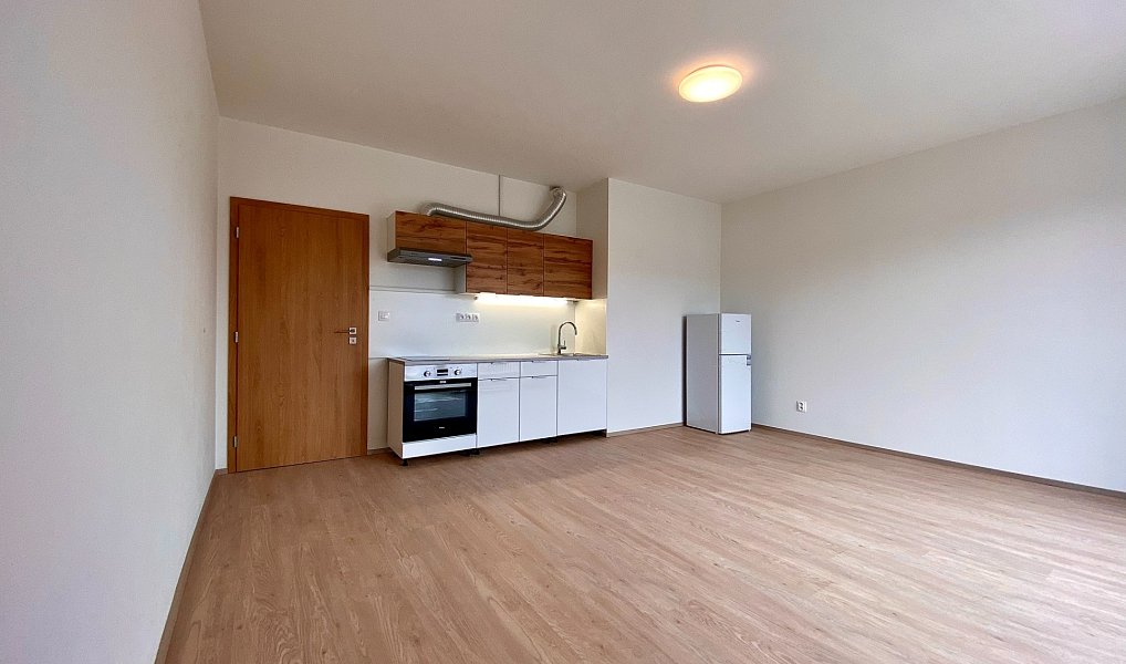 Pronájem bytu 1+kk 32 m², Hostivice – fotka 1 z 16