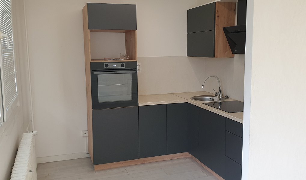 Pronájem bytu 1+kk 30 m², Teplice – náhled fotky 3