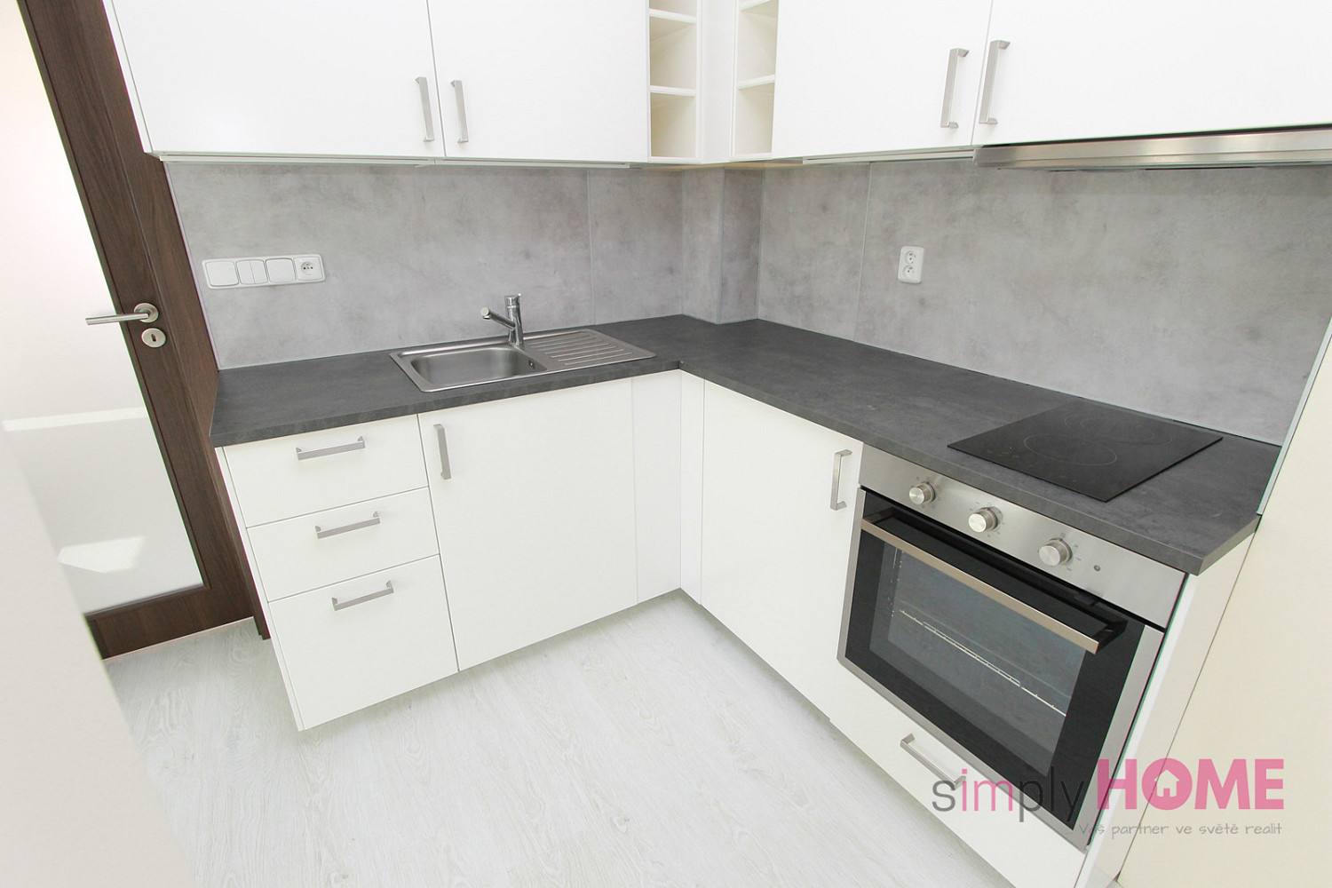 Pronájem bytu 2+kk 46 m² — photo 3