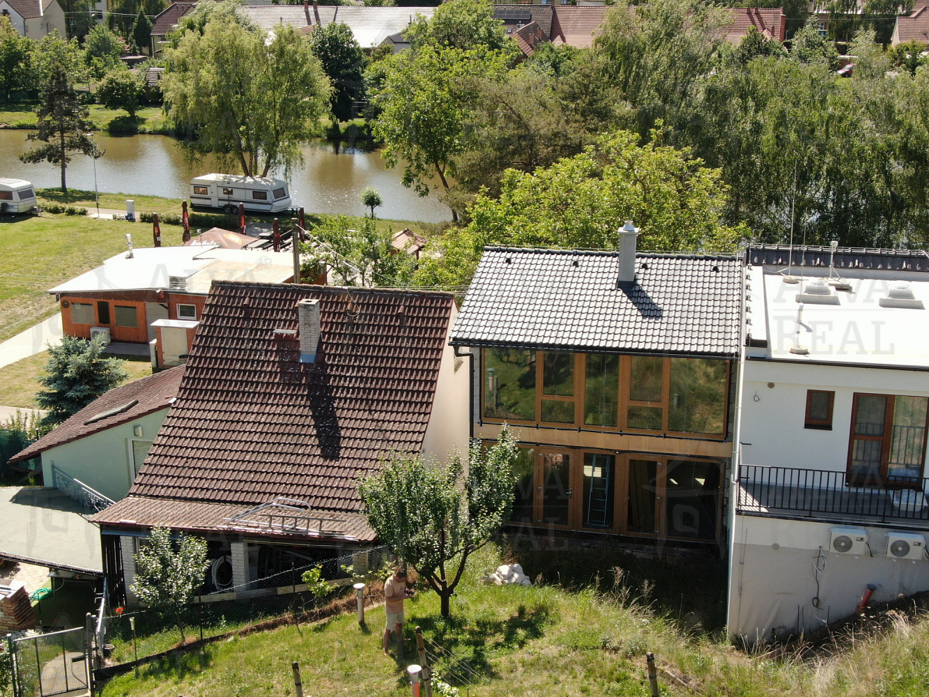 Prodej domu 86 m² s pozemkem 842 m² – fotografie 2