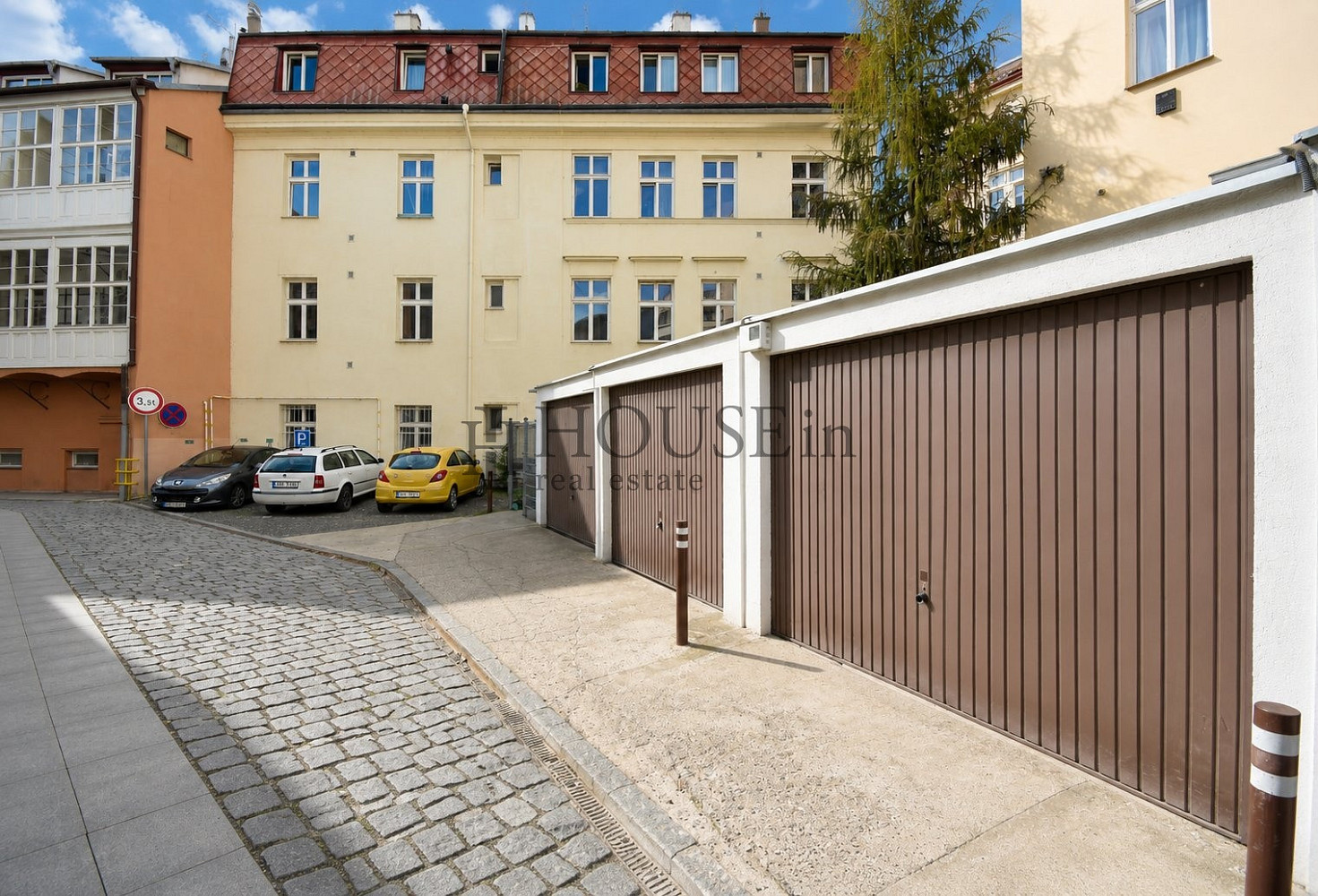 Pronájem garáže 16 m2 - Praha - Nové Město, ul. Vyšehradská – fotografie 3