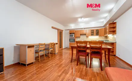 Pronájem bytu 3+kk 79 m², Jižní Svahy, Vejprnice, okres Plzeň-sever