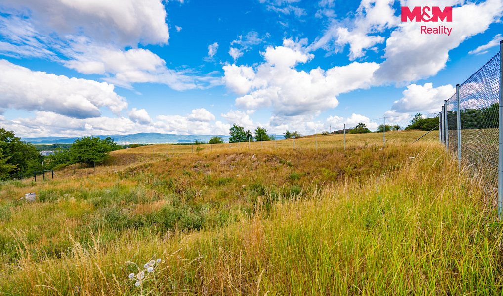 Prodej stavebního pozemku 1 184 m², Hostomice – náhled fotky 4